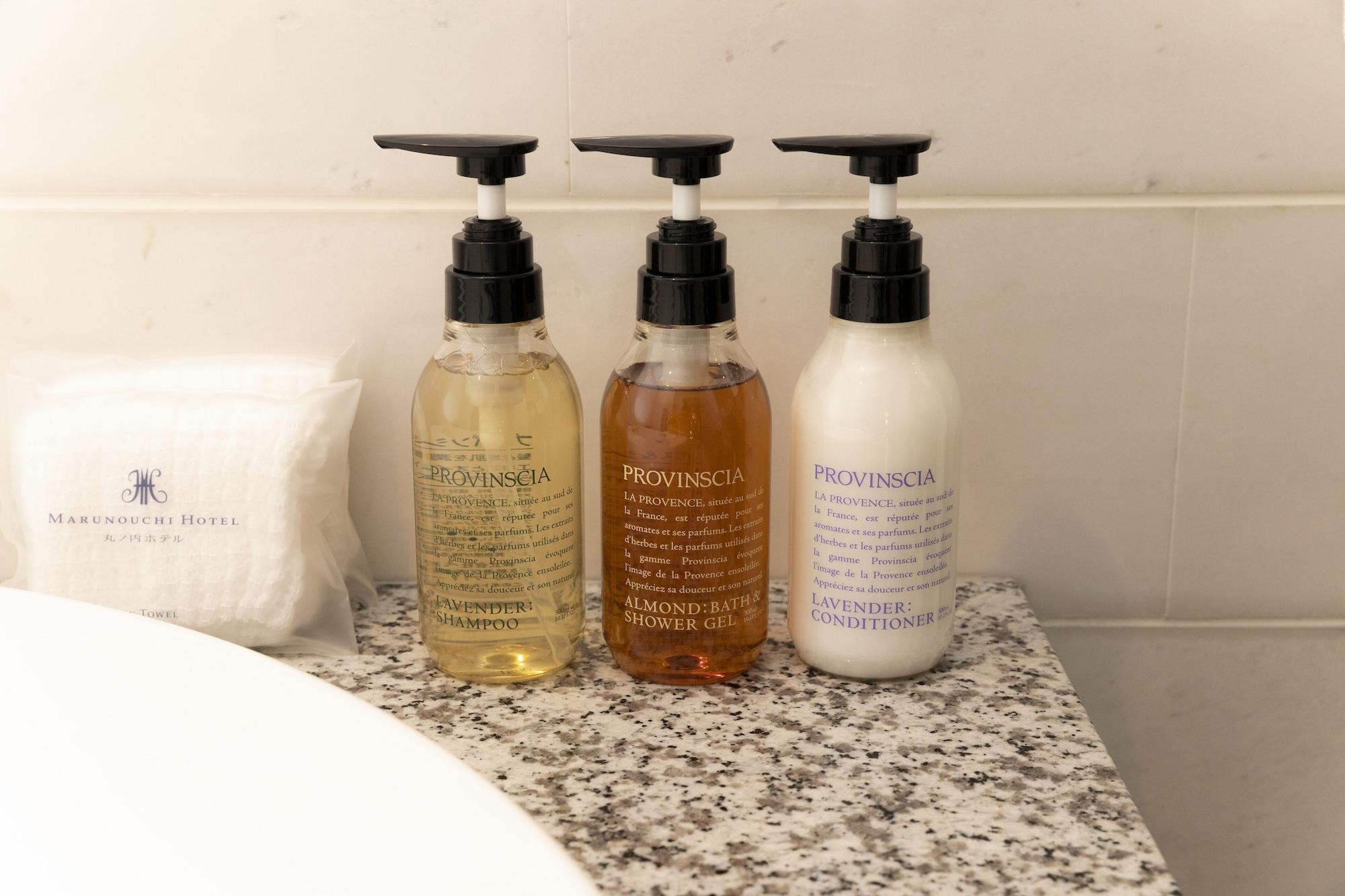 Marunouchi Hotel Tokyo Eksteriør billede Shower gel, body wash and conditioner