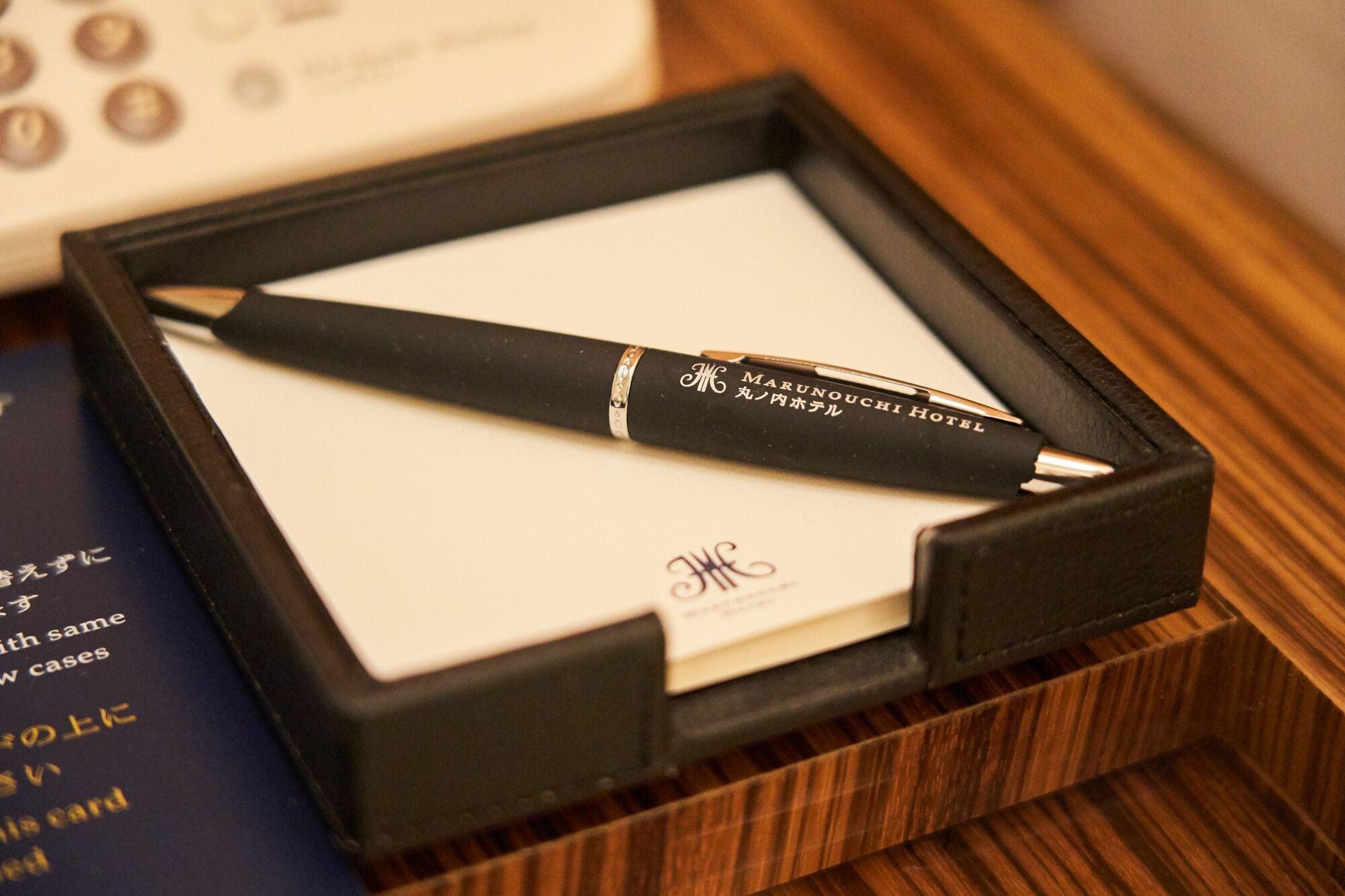 Marunouchi Hotel Tokyo Eksteriør billede A pen and notepad