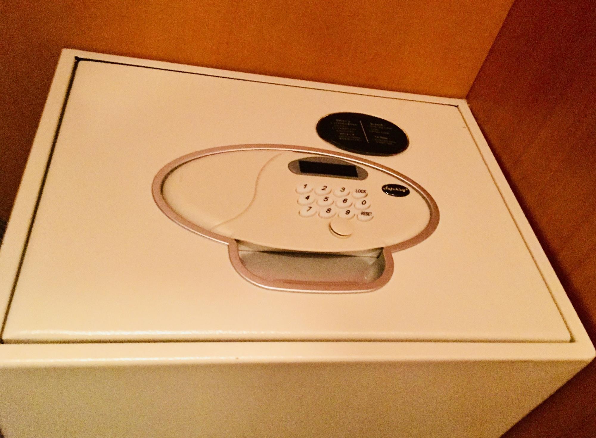 Marunouchi Hotel Tokyo Eksteriør billede A safe