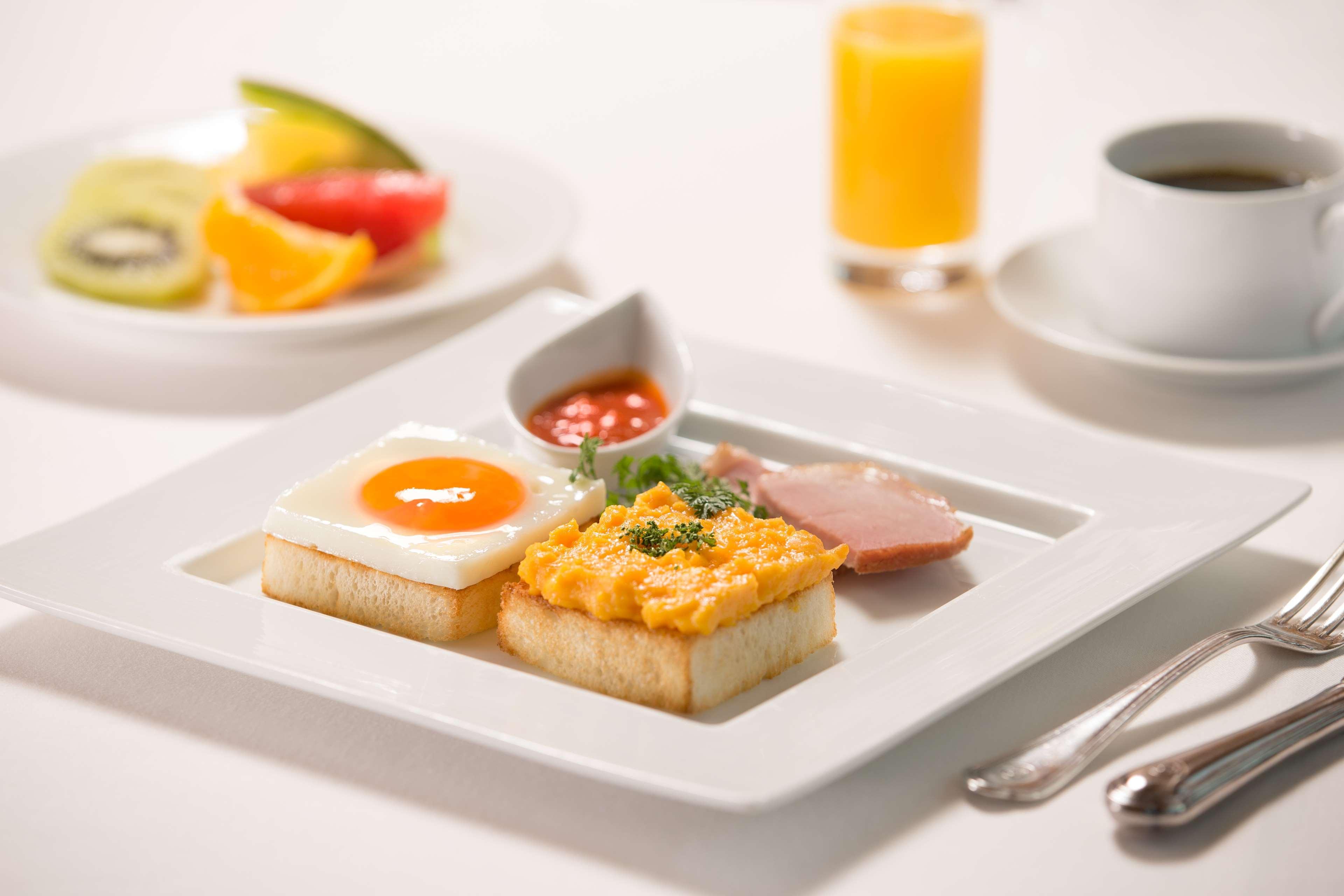 Marunouchi Hotel Tokyo Eksteriør billede A breakfast set