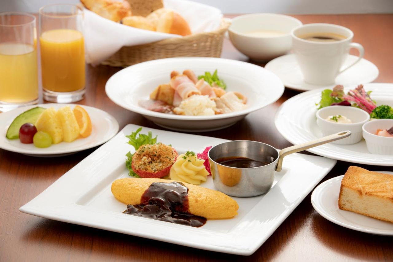 Marunouchi Hotel Tokyo Eksteriør billede A Japanese breakfast