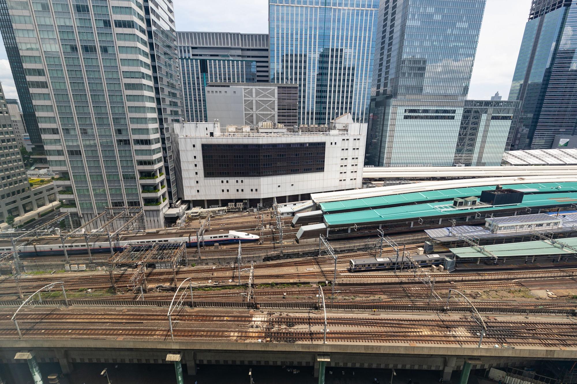 Marunouchi Hotel Tokyo Eksteriør billede The station platforms in March 2018